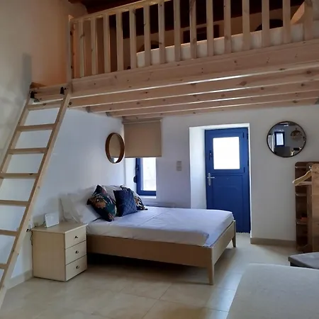 Grandpa's Place * Lagoudi Zia