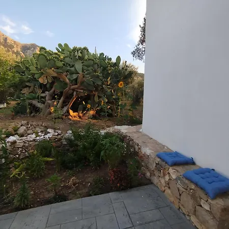 Grandpa's Place * Lagoudi Zia